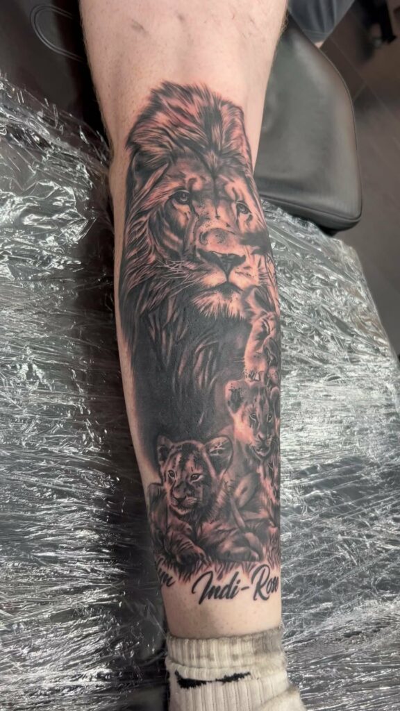 lion-tattoo-leg